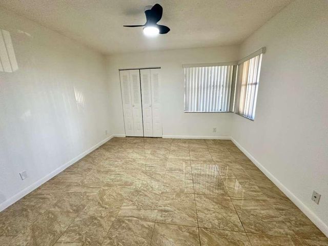 4691 Lucerne Lakes Boulevard 104, Lake Worth, FL 33467