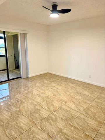 4691 Lucerne Lakes Boulevard 104, Lake Worth, FL 33467