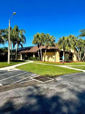 4691 Lucerne Lakes Boulevard 104, Lake Worth, FL 33467