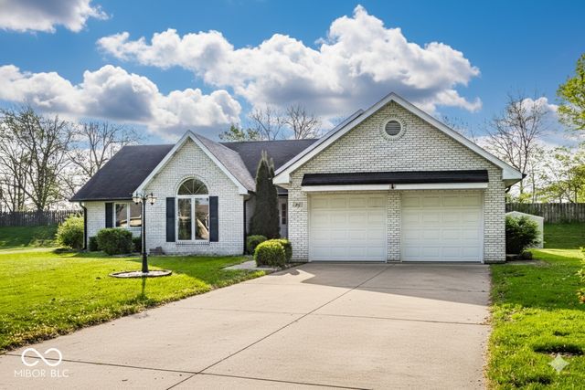 51 Glasgow Lane, Noblesville, IN 46060