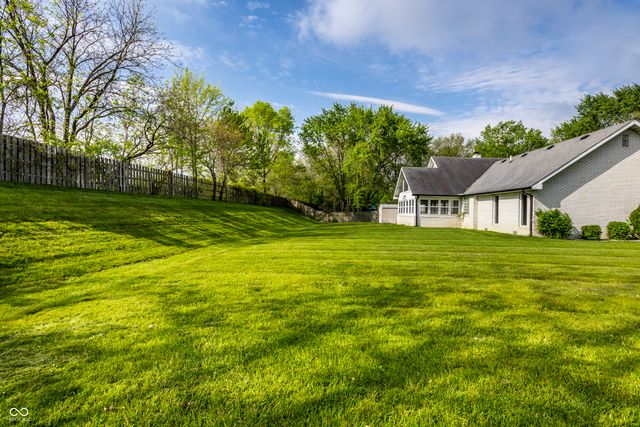 51 Glasgow Lane, Noblesville, IN 46060