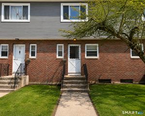 2 Camelot Drive 4, Bloomfield, CT 06002