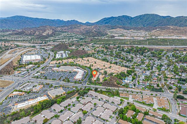 18862 Vista Del Canon G, Newhall, CA 91321