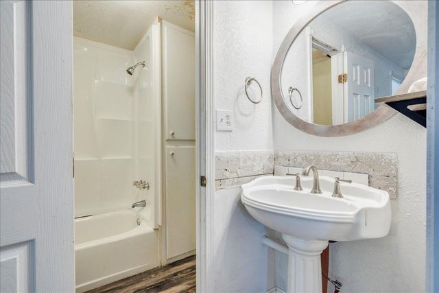 1907 Blue Meadow DR, Austin, TX 78744