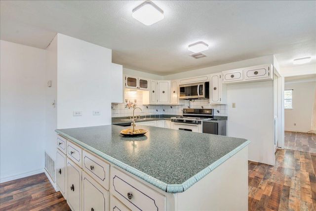 1907 Blue Meadow DR, Austin, TX 78744