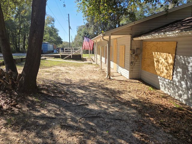 502 W Beech Avenue A B C, Crestview, FL 32536