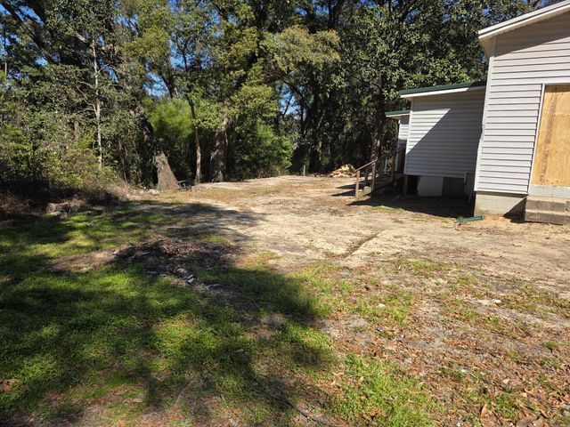 502 W Beech Avenue A B C, Crestview, FL 32536