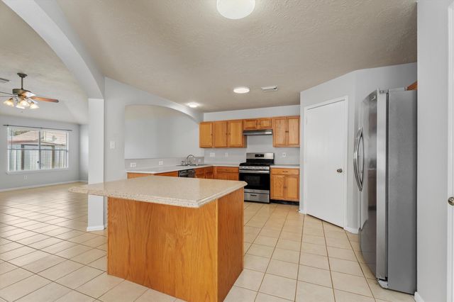 21015 Hidden Bridle Court, Houston, TX 77073