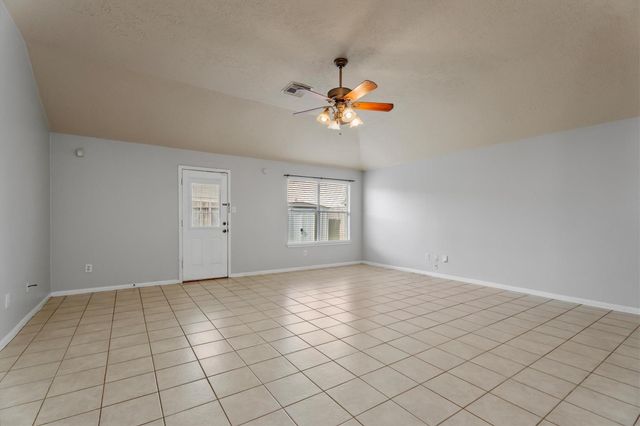 21015 Hidden Bridle Court, Houston, TX 77073