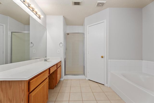 21015 Hidden Bridle Court, Houston, TX 77073