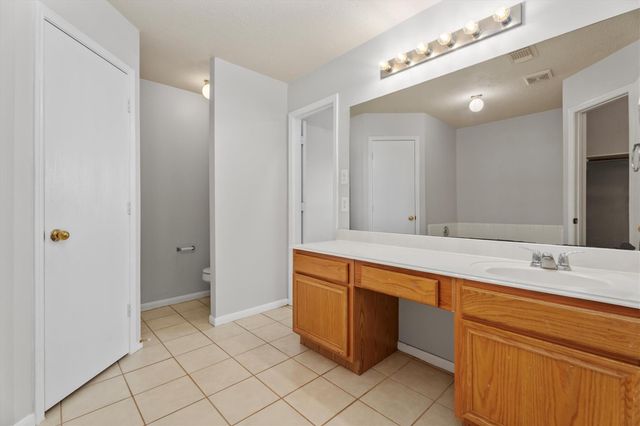 21015 Hidden Bridle Court, Houston, TX 77073