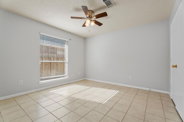 21015 Hidden Bridle Court, Houston, TX 77073