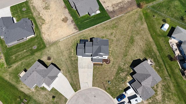 577 Keefe Court NW, Eyota, MN 55934