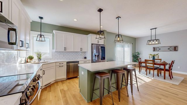 577 Keefe Court NW, Eyota, MN 55934