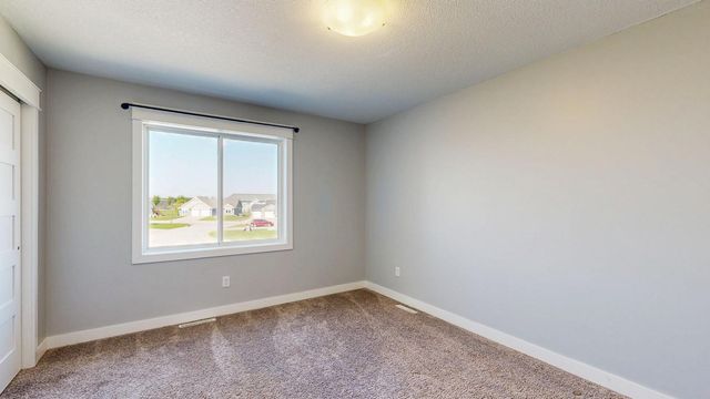 577 Keefe Court NW, Eyota, MN 55934