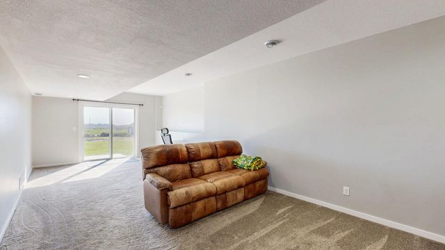 577 Keefe Court NW, Eyota, MN 55934