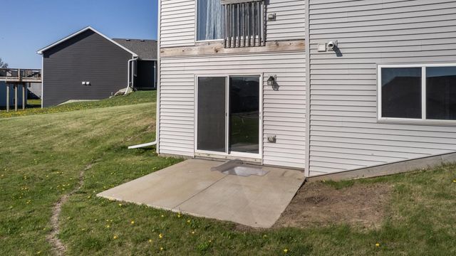 577 Keefe Court NW, Eyota, MN 55934