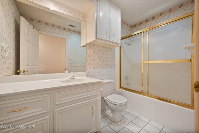 618 Hickory Street, Levelland, TX 79336