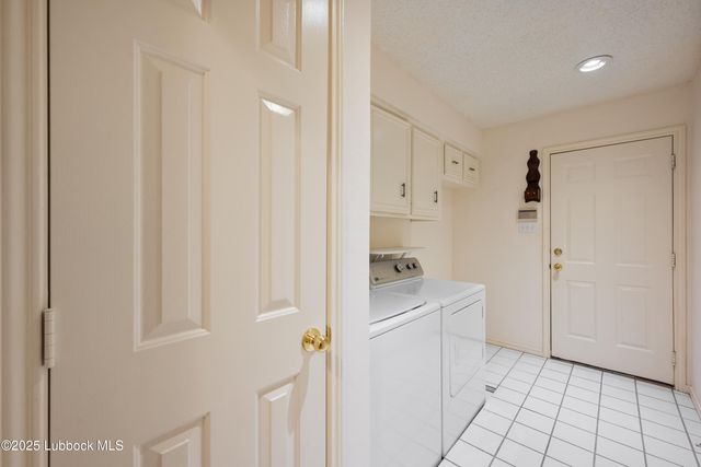 618 Hickory Street, Levelland, TX 79336