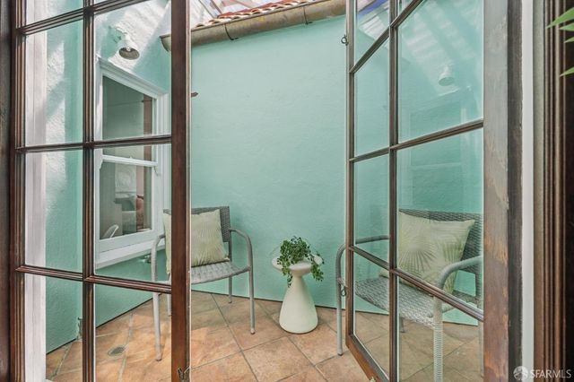 2071 Vicente Street, San Francisco, CA 94116