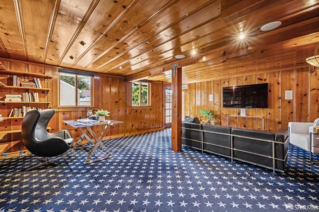 2071 Vicente Street, San Francisco, CA 94116