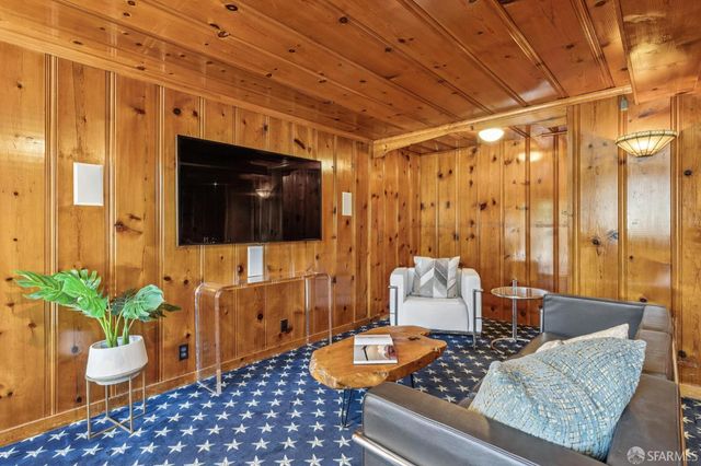 2071 Vicente Street, San Francisco, CA 94116