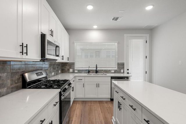 102 Marie WAY, Georgetown, TX 78626