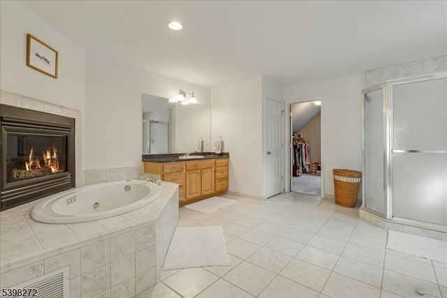 10 King Alex Ct, Sparta Twp., NJ 07871