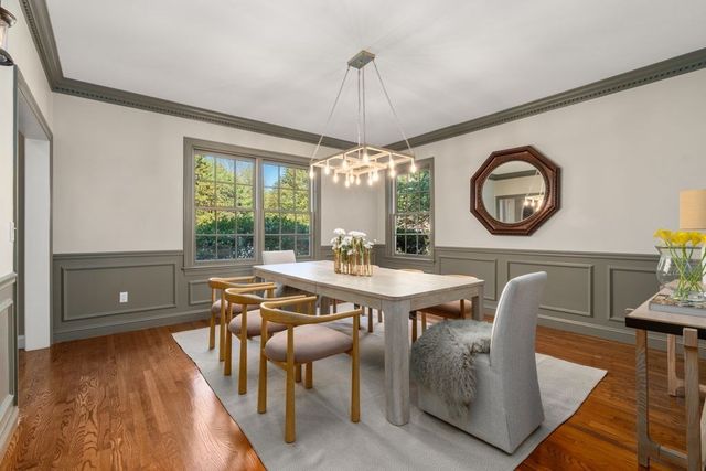 419 Wellesley St, Weston, MA 02493