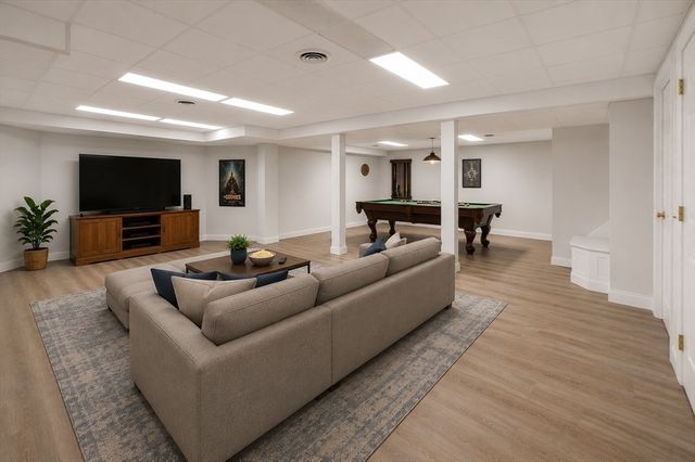 419 Wellesley St, Weston, MA 02493