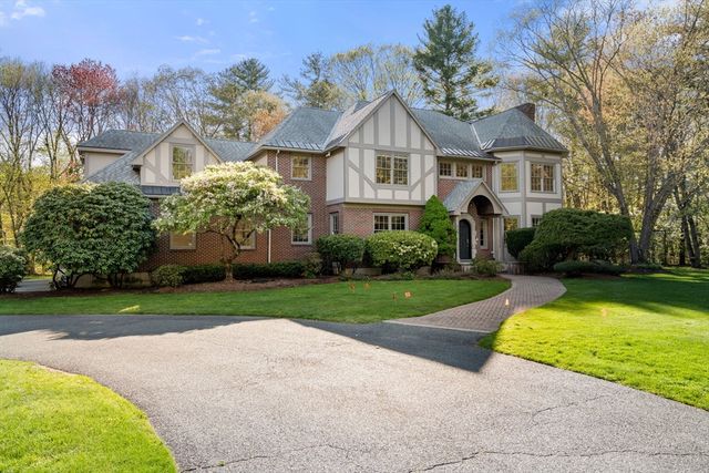 419 Wellesley St, Weston, MA 02493