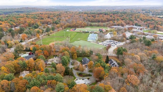 419 Wellesley St, Weston, MA 02493