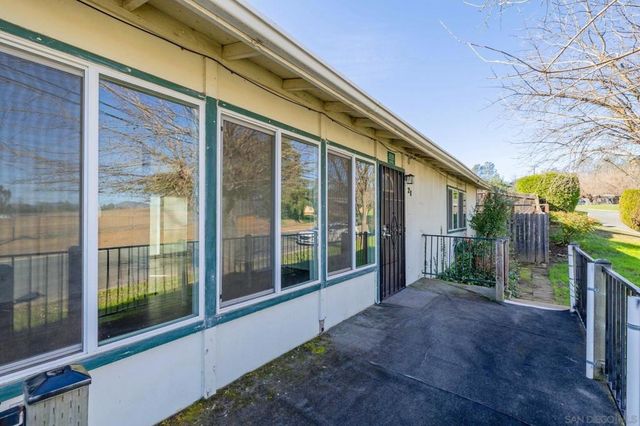 21 Southview Dr, Oroville, CA 95966