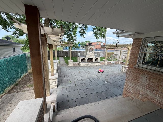 8908 Ozark Avenue, Morton Grove, IL 60053