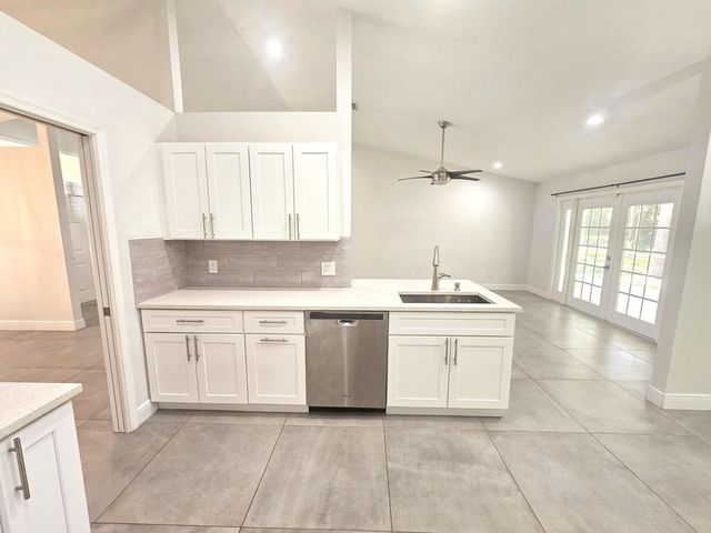 13588 74th Street N, West Palm Beach, FL 33412