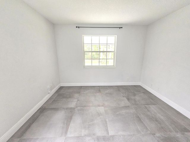 13588 74th Street N, West Palm Beach, FL 33412
