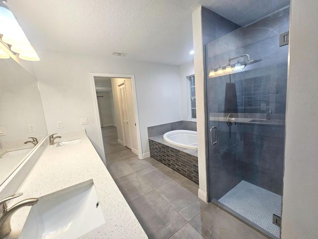 13588 74th Street N, West Palm Beach, FL 33412