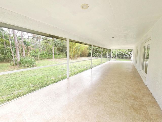 13588 74th Street N, West Palm Beach, FL 33412