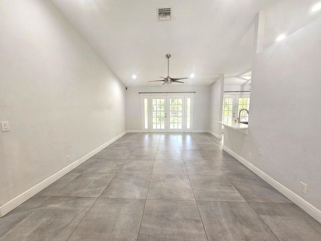 13588 74th Street N, West Palm Beach, FL 33412