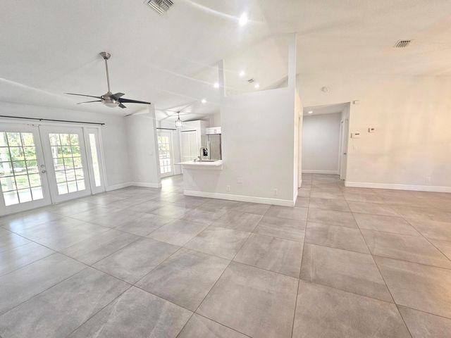 13588 74th Street N, West Palm Beach, FL 33412