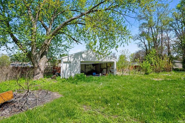 10841 Toledo Avenue, Osceola, IN 46561