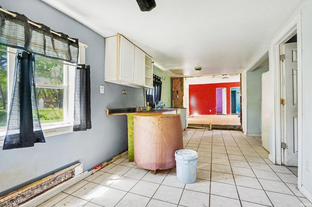 10841 Toledo Avenue, Osceola, IN 46561