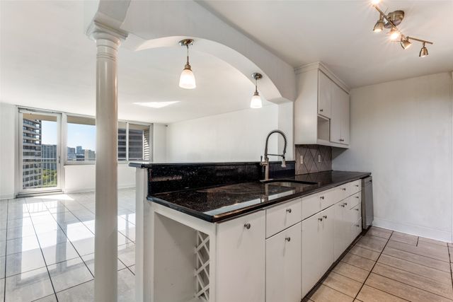 3883 Turtle Creek Boulevard 2010, Dallas, TX 75219