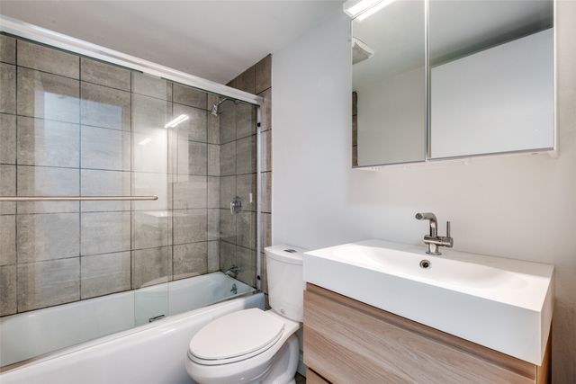 3883 Turtle Creek Boulevard 2010, Dallas, TX 75219