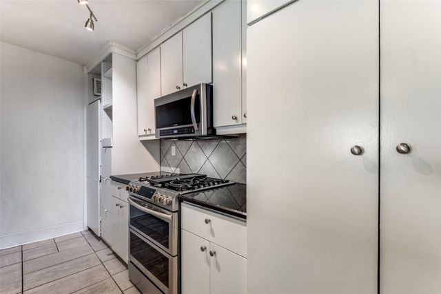 3883 Turtle Creek Boulevard 2010, Dallas, TX 75219