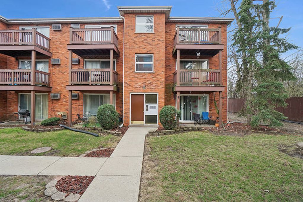 14840 Ketelaar Drive 5W, Midlothian, IL 60445