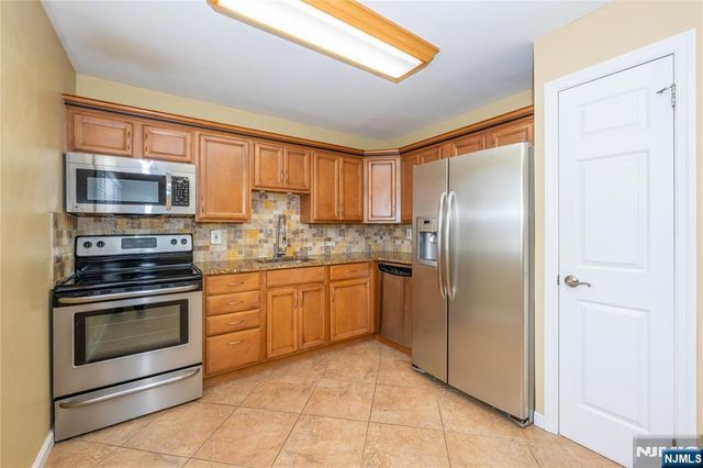 575 Grove Street G6, Clifton, NJ 07013