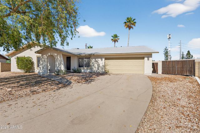 4418 W DESERT HILLS Drive, Glendale, AZ 85304