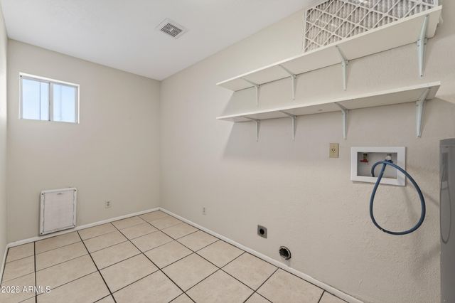 4418 W DESERT HILLS Drive, Glendale, AZ 85304