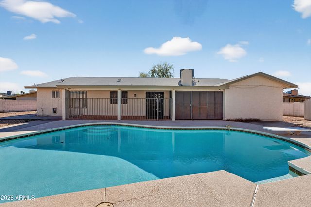4418 W DESERT HILLS Drive, Glendale, AZ 85304